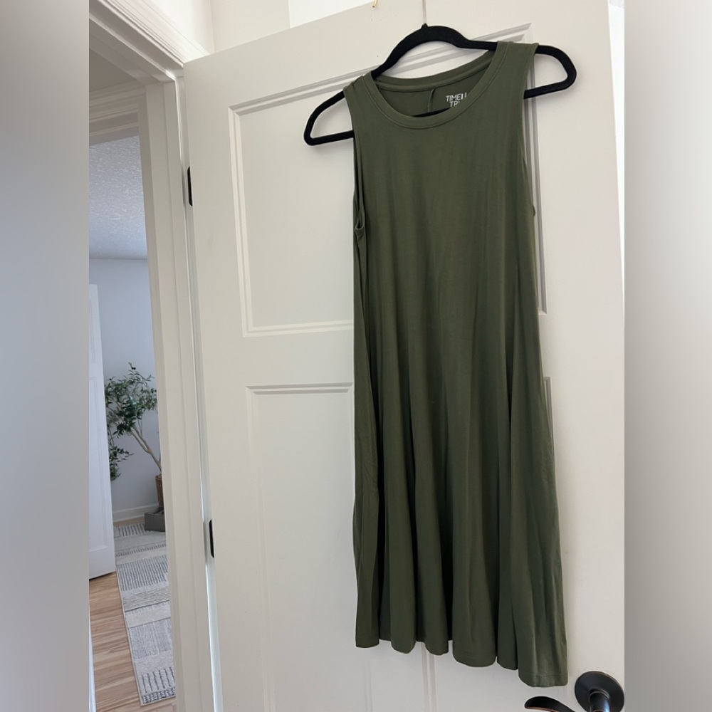 Time and Tru Olive Green Sleeveless Midi Swing Dress